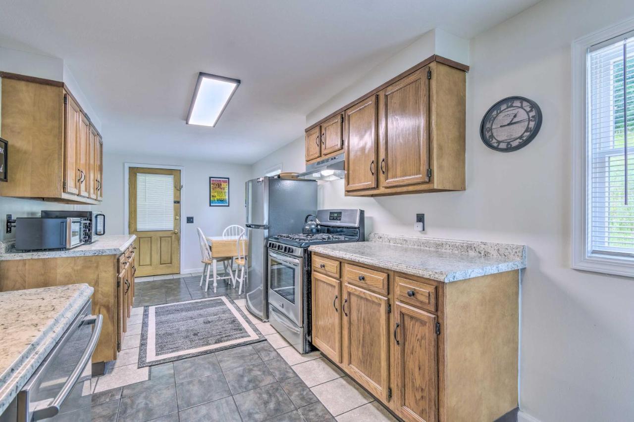 Watkins Glen Lakeview Cottage With Waterfall! ภายนอก รูปภาพ